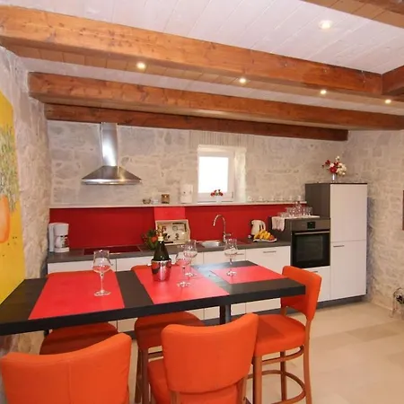 Casa Ladonia Дом отдыха Пореч